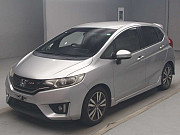 Хэтчбек Honda Fit кузов GK5 модификация RS Москва