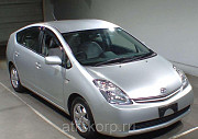 Хэтчбек гибрид TOYOTA PRIUS двиг 1,5 л Москва