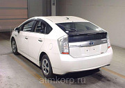 Хэтчбек гибрид TOYOTA PRIUS PHV Москва