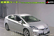 Хэтчбек гибрид TOYOTA PRIUS PHV 2013 гв Москва