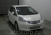 Хэтчбек гибрид HONDA FIT HYBRID кузов GP1 модификация Hybrid 10th Anniversary 2012 пробег 79 т.км бе Москва