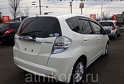 Хэтчбек гибрид HONDA FIT HYBRID кузов GP1 модификация Hybrid Navi Premium 2011 пробег 37 т.км белый  Москва