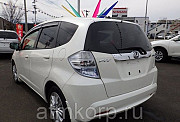 Хэтчбек гибрид HONDA FIT HYBRID кузов GP1 модификация Hybrid Navi Premium 2011 пробег 37 т.км белый  Москва