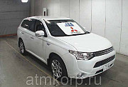 Автомобиль кроссовер гибридный MITSUBISHI OUTLANDER PHEV Москва