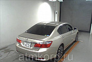 Седан гибрид среднего класса HONDA ACCORD кузов CR6 гв 2013 пробег 47 тыс км цвет шампанское Москва