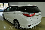 Универсал гибрид Honda SHUTTLE HYBRID кузов GP7 гв 2016 пробег 19 т.км белый жемчуг Москва