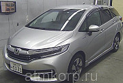 Универсал гибрид Honda SHUTTLE HYBRID кузов GP7 модификация X гв 2015 пробег 158 т.км серебристый Москва