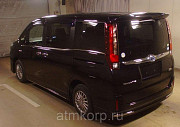 Минивэн гибрид  TOYOTA ESQUIRE Москва
