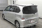 Минивэн гибрид 5 мест HONDA FREED SPIKE HYBRID кузов GP3 модификация Hybrid г 2011 пробег 105 т.км с Москва