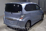 Минивэн гибрид 5 мест HONDA FREED SPIKE HYBRID кузов GP3 год вып 2011 пробег 144 т.км фиолетовый хам Москва