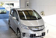 Минивэн гибрид 7 мест HONDA FREED SPIKE HYBRID кузов GP3 модификация Hybrid г 2012 пробег 177 т.км с Москва