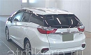 Универсал гибрид Honda SHUTTLE HYBRID кузов GP8 4WD мод Z Special Edition AWD гв 2016 пробег 27 т.км Москва