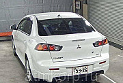 Спортивный седан MITSUBISHI GALANT FORTIS гв 2015 полный привод 4 wd пробег 21 т.км цвет белый Москва
