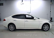 Седан NISSAN FUGA цвет белый жемчуг Москва