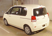 Минивэн TOYOTA PORTE цвет  бежевый Москва