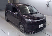 Минивэн TOYOTA SPADE цвет темно винный Москва
