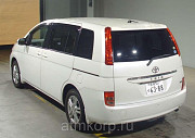 Автомобиль минивэн TOYOTA ISIS Москва