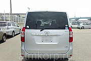 Минивэн TOYOTA NOAH цвет    бронза Москва