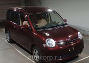 Минивэн TOYOTA SIENTA 7 мест цвет винный Москва