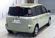 Минивэн TOYOTA SIENTA 7 мест цвет зеленый Москва