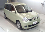 Минивэн TOYOTA SIENTA 7 мест цвет зеленый Москва