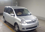 Минивэн TOYOTA SIENTA 7 мест год выпуска  2013 Москва