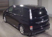 Минивэн TOYOTA ISIS 7 мест цвет черный Москва