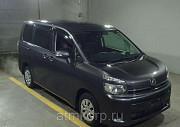 Минивэн TOYOTA VOXY полный привод 4 wd  7 мест цвет серый Москва