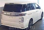 Минивэн NISSAN ELGRAND премиум класса люкс  полный привод 4 wd  7 мест Москва