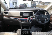 Минивэн 4WD 8 мест Honda Odyssey кузов RC2 пятого поколения модификация G гв 2014 пробег 109 т.км бе Москва