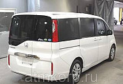 Минивэн 5-го поколения 8 мест Honda STEP WAGON кузов RP1 модификация G гв 2015 пробег 111 т.км белый Москва