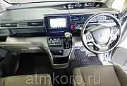 Минивэн 5-го поколения 8 мест Honda STEP WAGON кузов RP1 модификация G гв 2015 пробег 123 т.км сереб Москва