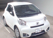 Хэтчбек TOYOTA IQ г вып  2013 цвет белый Москва