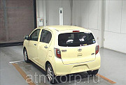 Хэтчбек TOYOTA PIXIS EPOCH цвет слоновая кость Москва
