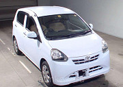 Хэтчбек TOYOTA PIXIS EPOCH цвет небесно-голубой Москва