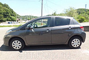 Хэтчбек TOYOTA VITZ цвет оружейный металл Москва