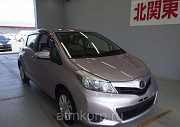 Хэтчбек TOYOTA VITZ цвет розовый Москва