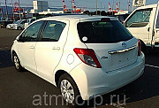Хэтчбек TOYOTA VITZ цвет бронза Москва