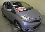 Хэтчбек TOYOTA VITZ цвет светло-синий Москва