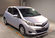 Хэтчбек TOYOTA VITZ год выпуска  2012 цвет пурпурный Москва