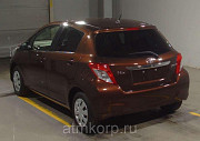 Хэтчбек TOYOTA VITZ пробег 12 тыс км цвет чайный Москва