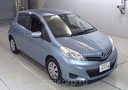Хэтчбек TOYOTA VITZ пробег 57 тыс км цвет  синий Москва