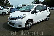 Хэтчбек TOYOTA VITZ год выпуска  2012 цвет  бронза Москва